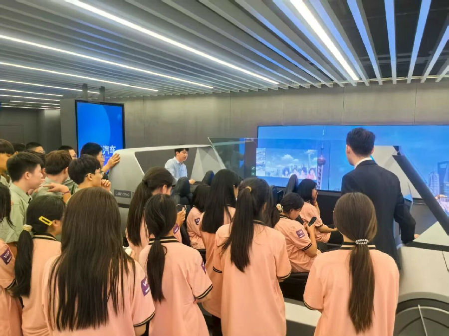 八維職業(yè)學校為年輕夢想搭建舞臺共筑游戲開發(fā)精英人才黃金路