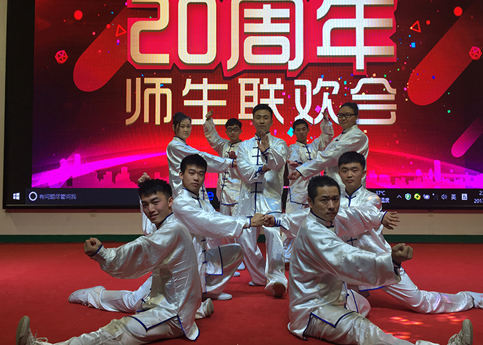 八維培訓(xùn)學(xué)校學(xué)子校園學(xué)習(xí)生活