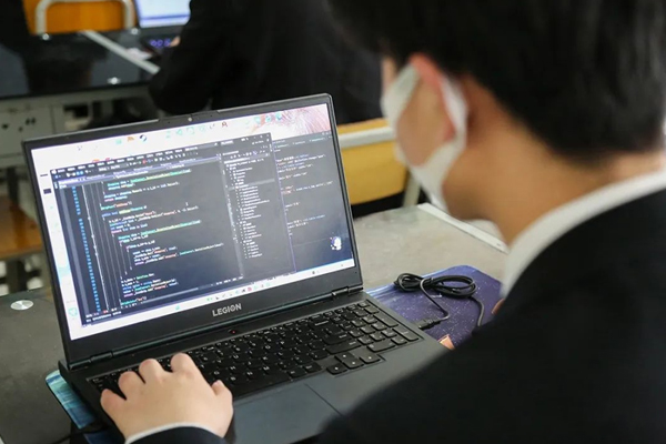 八維人工智能專業